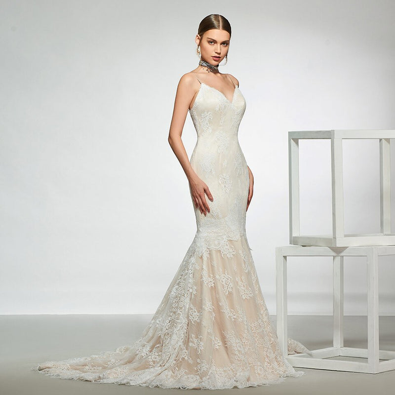 Elegant sample spaghetti straps trumpet wedding dress sleeveless lace floor length simple bridal gowns wedding dress
