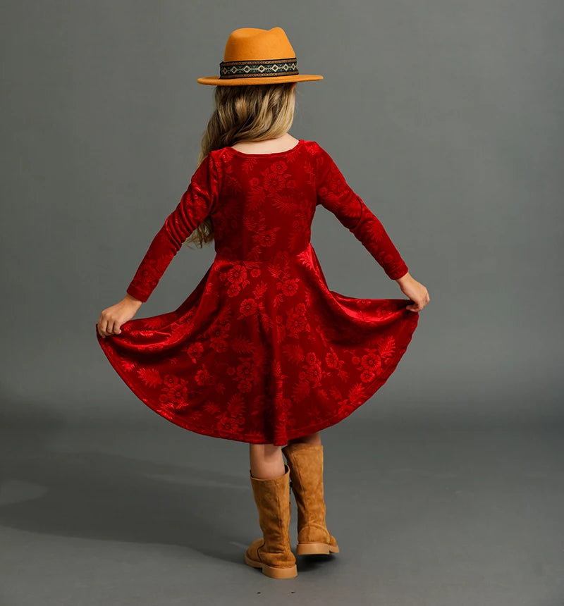 Winter and Autumn Velvet Embossed Dress for Preschool Girls Long Sleeve Swing Twist