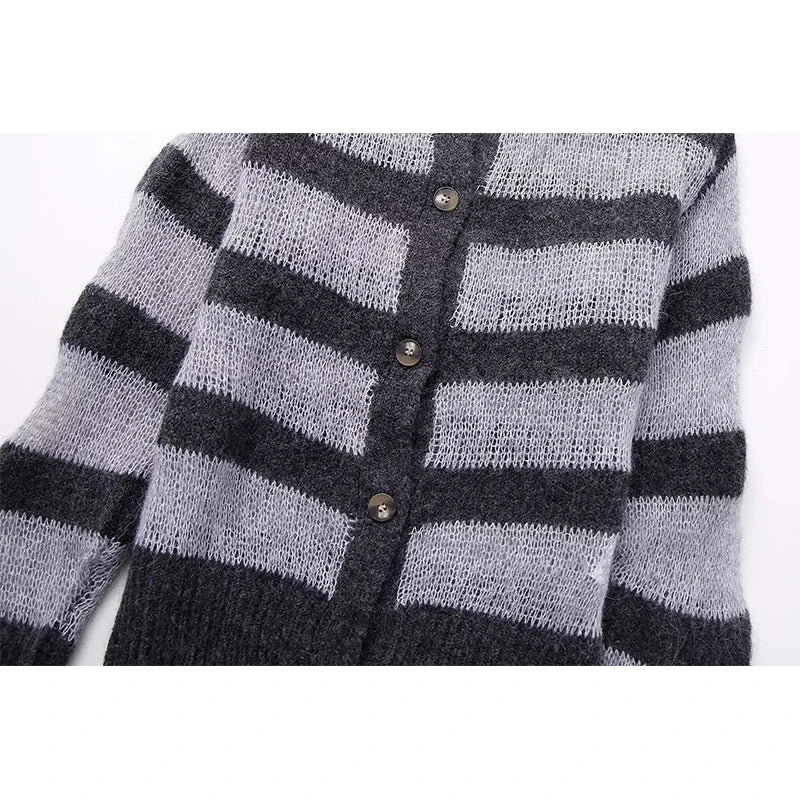 Vintage Autumn Women Long Sleeve Round Neck Casual Striped Knit Cardigan