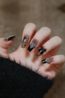 24PCS girls Wear Bow Hot Girls Nail Art Fake Nails