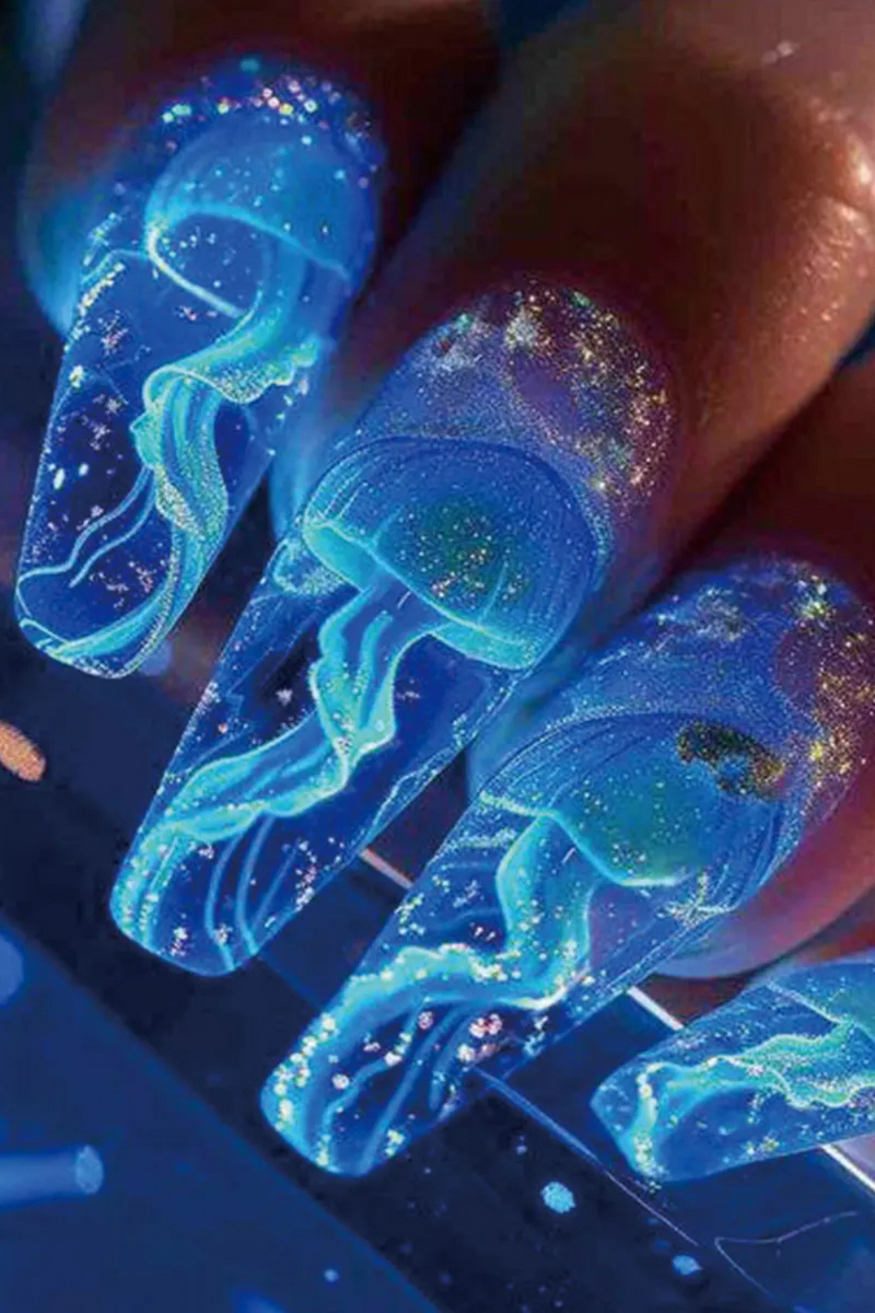 24pcs Set Short Square Glossy Ballerina Nails Jellyfish Blue Sea Wave Flowers Geometric Design Press on False Nails
