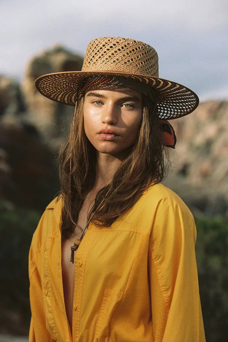Hollow Big Brim Beach Straw Hats For Women With Straps Design Summer Sun Hats Lady Panama Fedora Hat