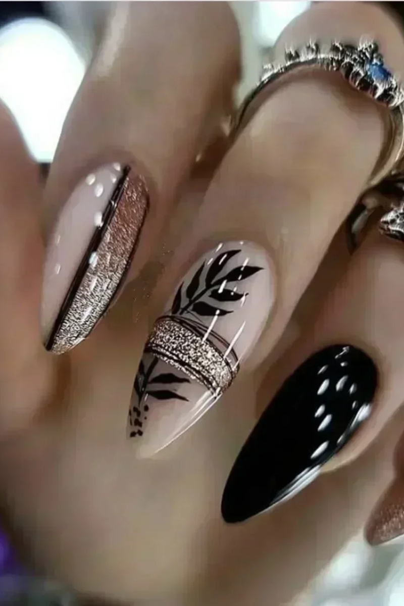 Press on Nails Box Acrylic False Nails with Almond Designs Full Cover Fake Nail Tips