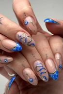 24Pcs Simple Fake Nails with Short Almond Head Nail Patch Gold Pattern Wearable Press on False Nail