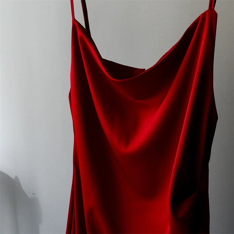 Luxury Red Silk Dresses for Women Sleeveless Spaghetti Strap Side Split Evening Elegant