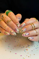 24PCS Classic Graffiti Flower Medium Almond Press on Nail