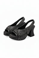 Black sneaker with white sole on a white background, Obroi