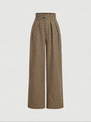 Plaid patterned pants on a light gray background, Obroi