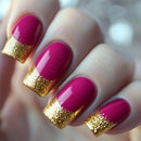 Nails with pink and gold glitter design, Obroi