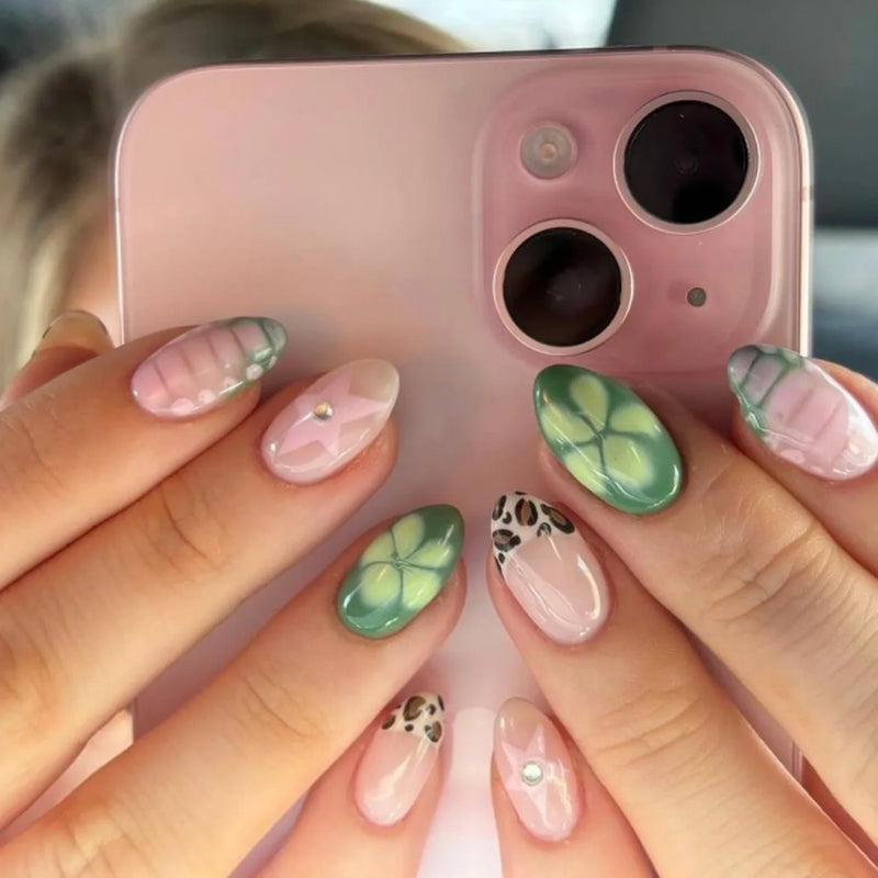 Bead Beige Red Black Stars Halo Dyeing Press on Nails