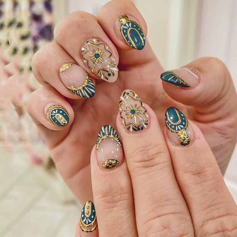 Round False Nail Patch Gold Flower Pattern Press on Nails Full Cover Artificial Nails for Women Girl