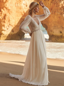 Chiffon V-Neck Long Sleeve A-Line Wedding Dresses Open Back Appliques Lace Boho Country Bridals Gowns