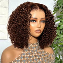 Mannequin head with curly brown hair against a light background, Obroi