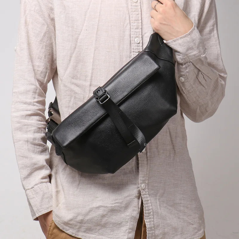 Retro Men's Leather Chest Bag Hand Grab Pattern Oblique Straddle Small Backpack