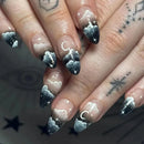 Simple Almond Fake Nail with Blossom Design Press on False Nails Wearable