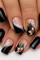 Nails with black and white floral design on a light background, Obroi