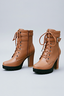 Tan high-heeled boots with lace-up design on a light gray background, Obroi